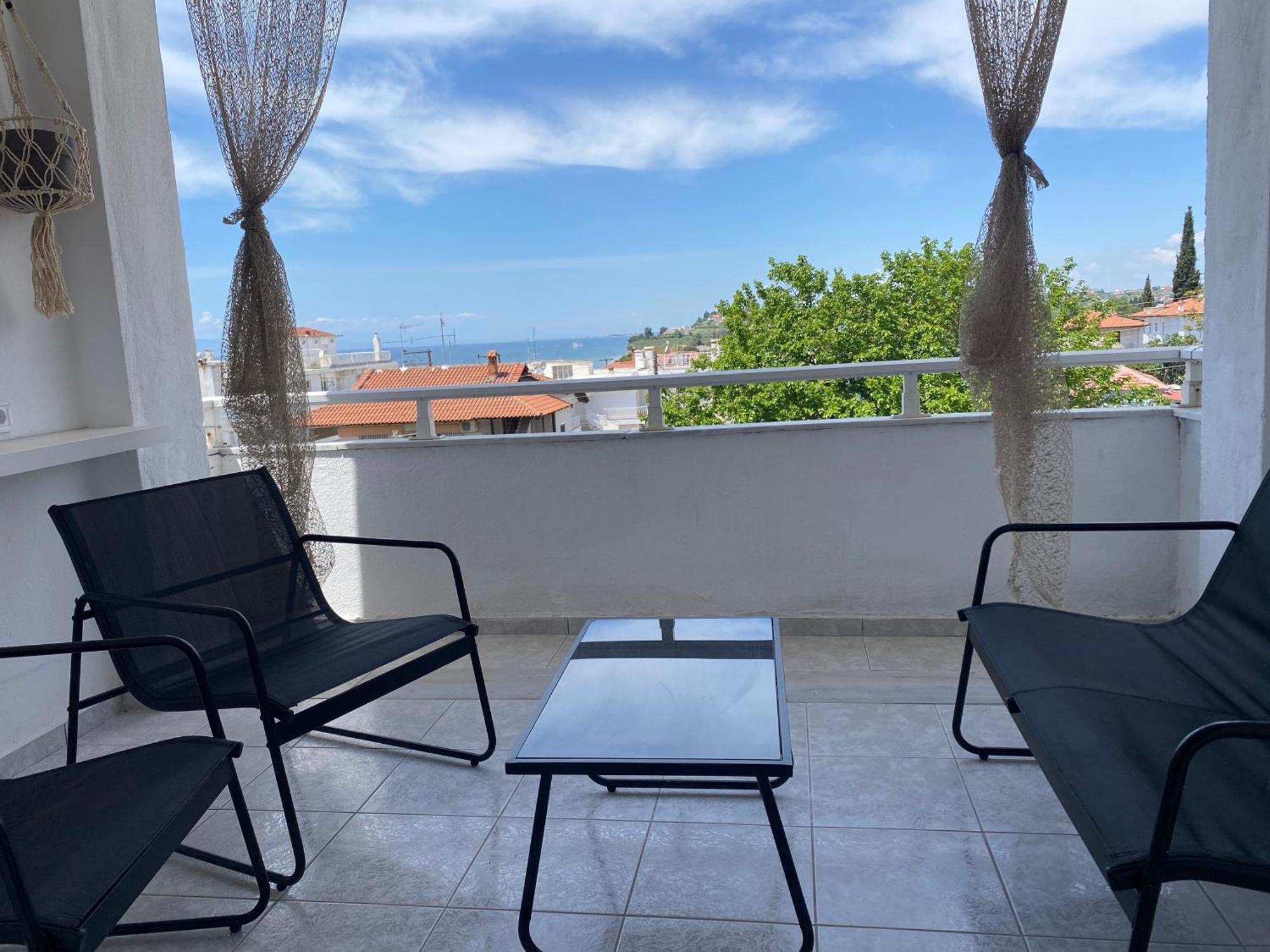 Sun & Sea Apartment Nea Iraklia Exterior photo